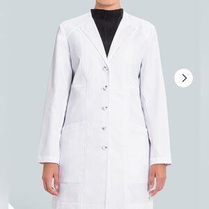 Medelita Women's Vera G. Slim Fit 34¾" Lab Coat